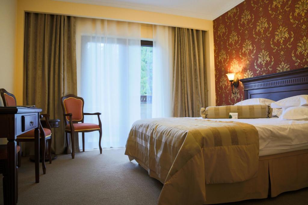 Hotel Foisorul Cu Flori Sinaia Dış mekan fotoğraf