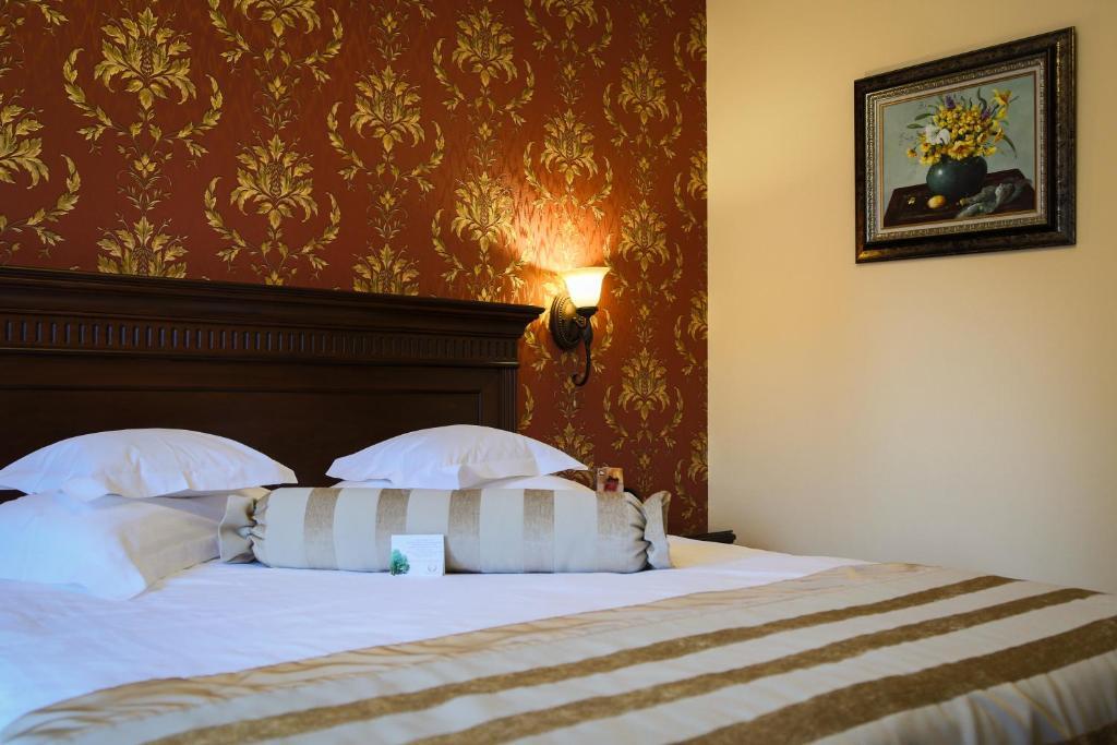 Hotel Foisorul Cu Flori Sinaia Dış mekan fotoğraf