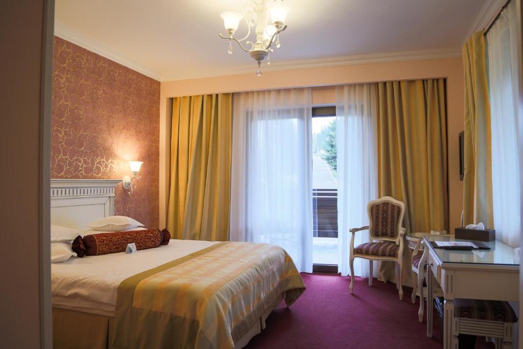 Hotel Foisorul Cu Flori Sinaia Dış mekan fotoğraf