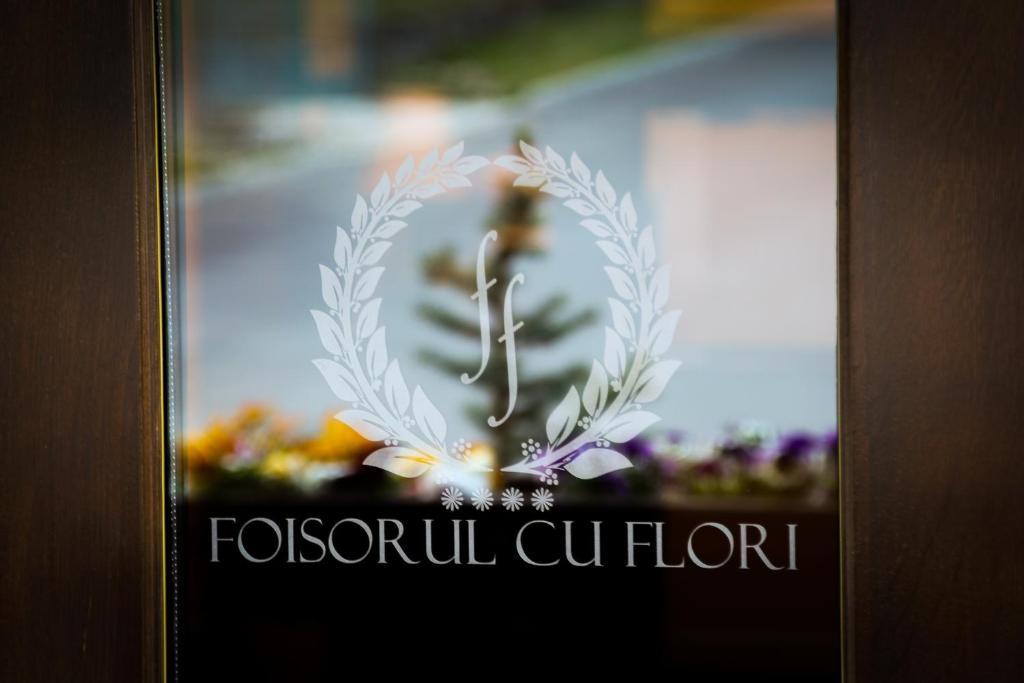 Hotel Foisorul Cu Flori Sinaia Dış mekan fotoğraf