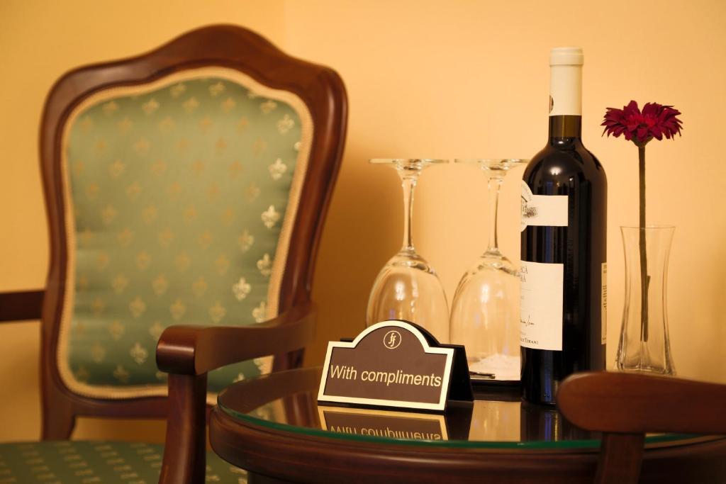 Hotel Foisorul Cu Flori Sinaia Dış mekan fotoğraf