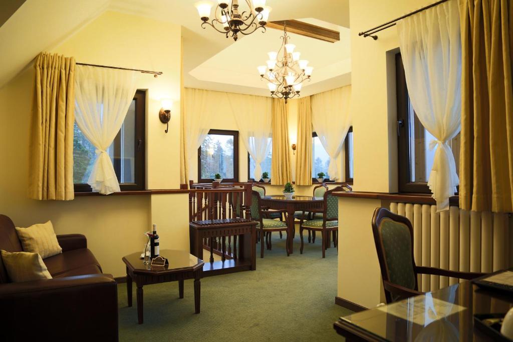 Hotel Foisorul Cu Flori Sinaia Dış mekan fotoğraf